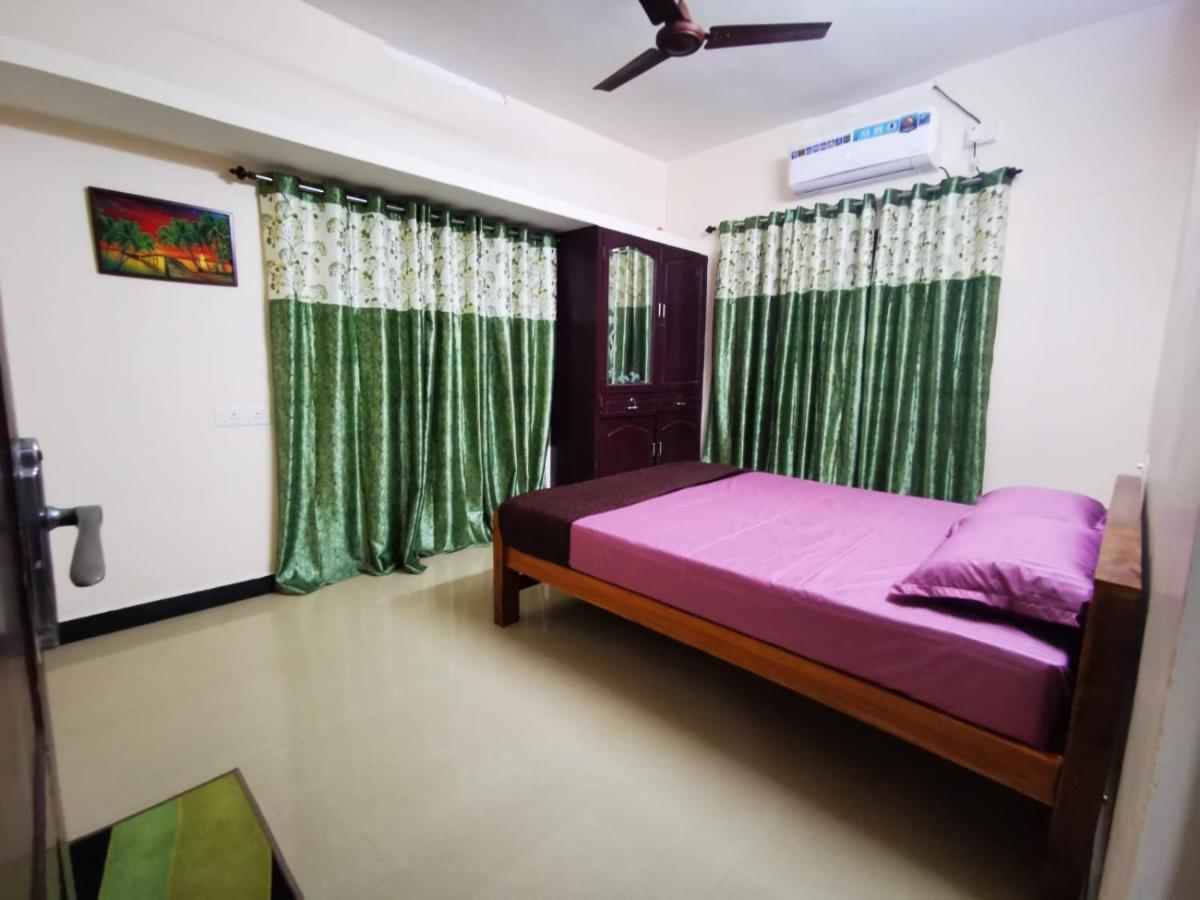 J2 Home Stay - Luxury Homes With Caravan Services Thiruvananthapuram Esterno foto