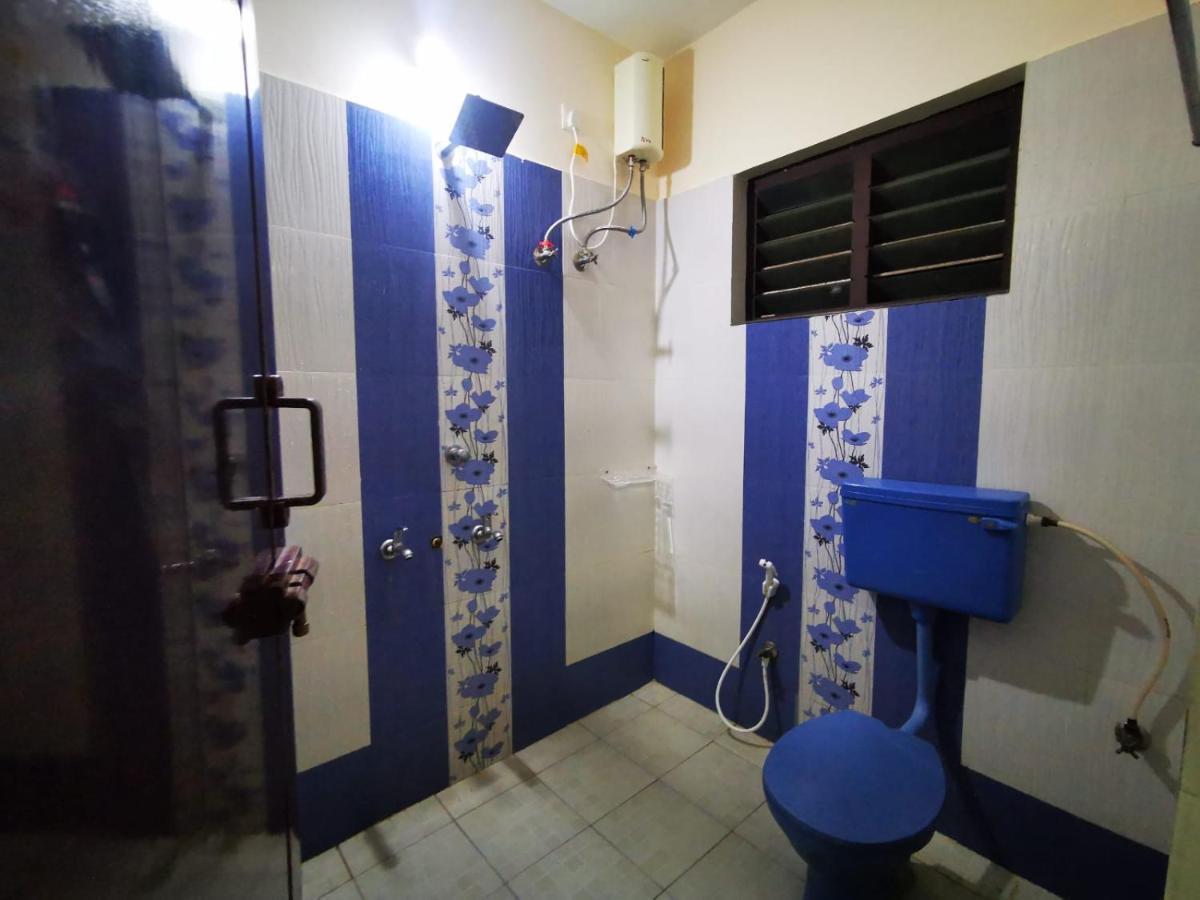 J2 Home Stay - Luxury Homes With Caravan Services Thiruvananthapuram Esterno foto